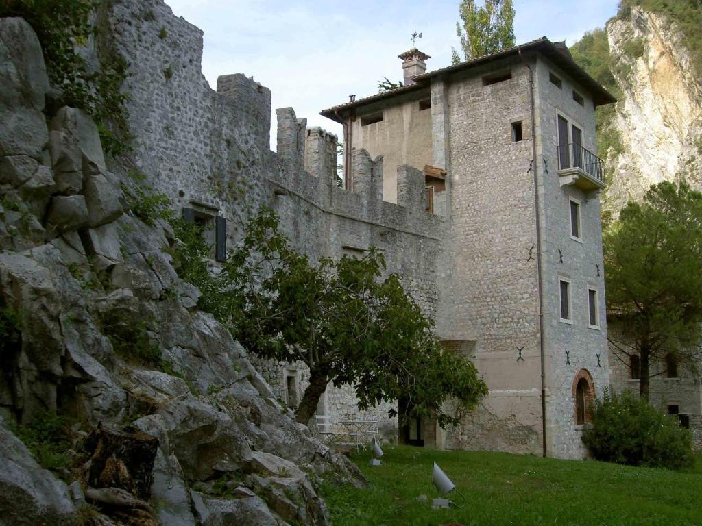 Castrum Di Serravalle Vittorio Veneto Luaran gambar