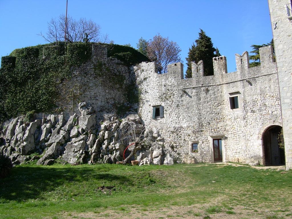 Castrum Di Serravalle Vittorio Veneto Luaran gambar