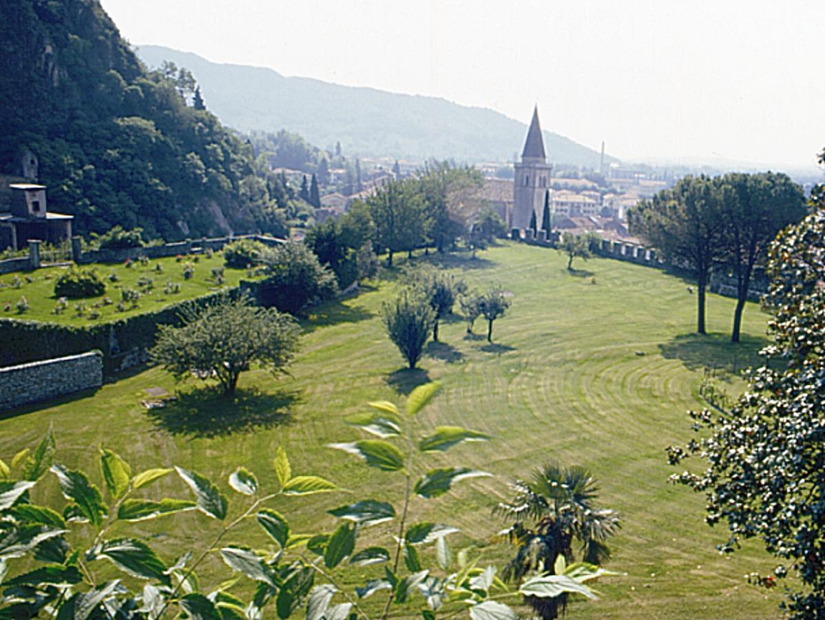 Castrum Di Serravalle Vittorio Veneto Luaran gambar